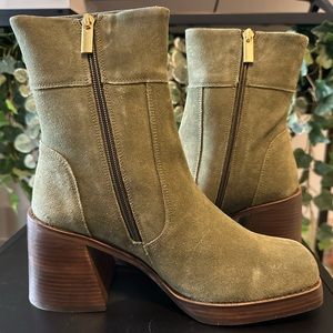 ASOS DESIGN suede mid-heel boots in “Khaki”